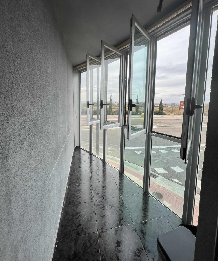 Murohouse Apartamento Con Piscina Zaragoza Exterior foto